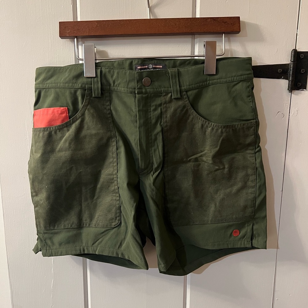 Amundsen Green Shorts